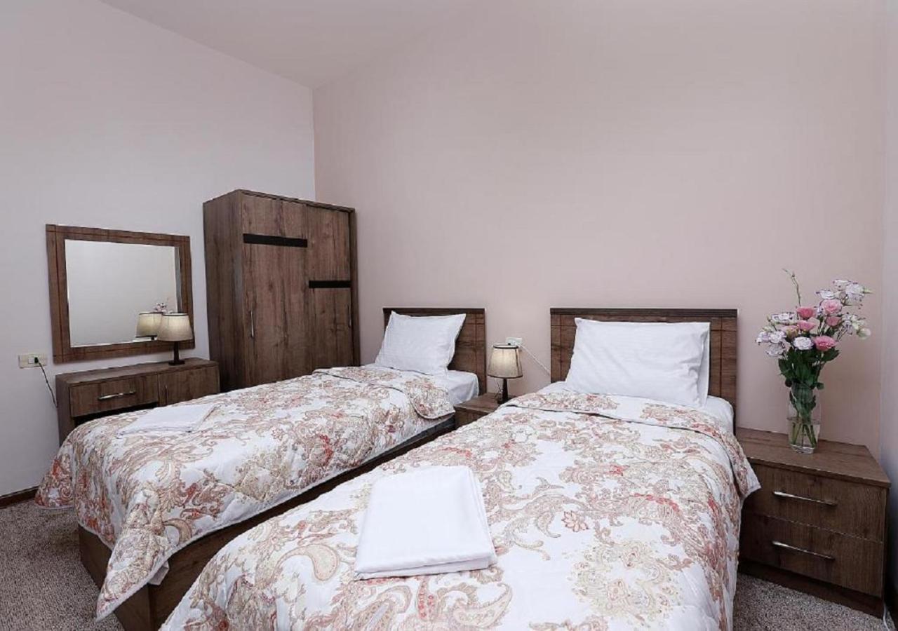 Guesthouse Γιερεβάν Εξωτερικό φωτογραφία